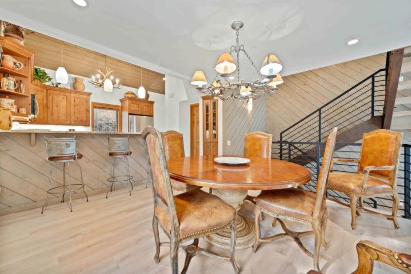 Ridgepoint Townhome 198 By East West Hospitality بيفر كريك المظهر الخارجي الصورة