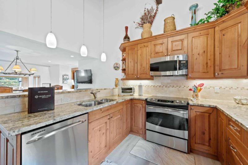 Ridgepoint Townhome 198 By East West Hospitality بيفر كريك المظهر الخارجي الصورة